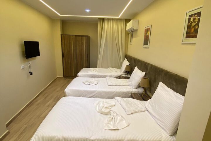 Room 30 of 109