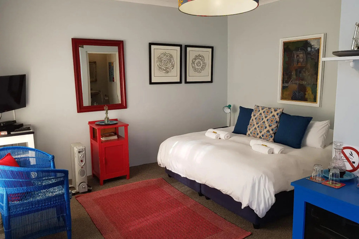 Room 3 of 15