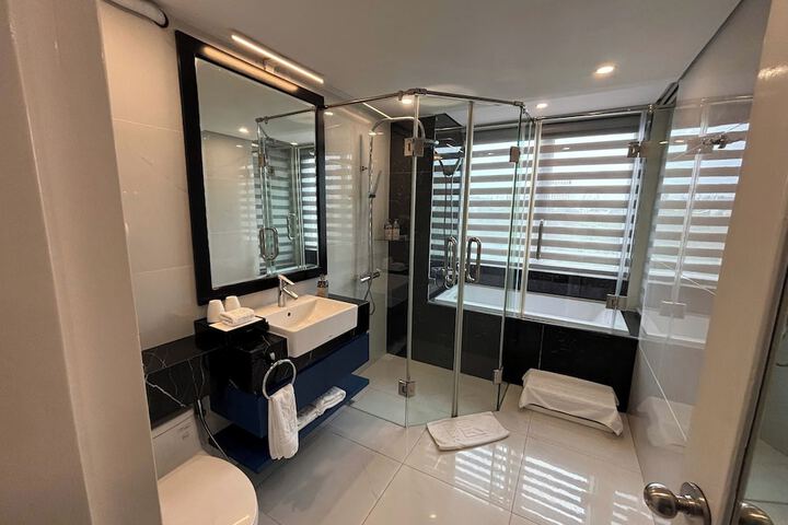 Clean Restrooms