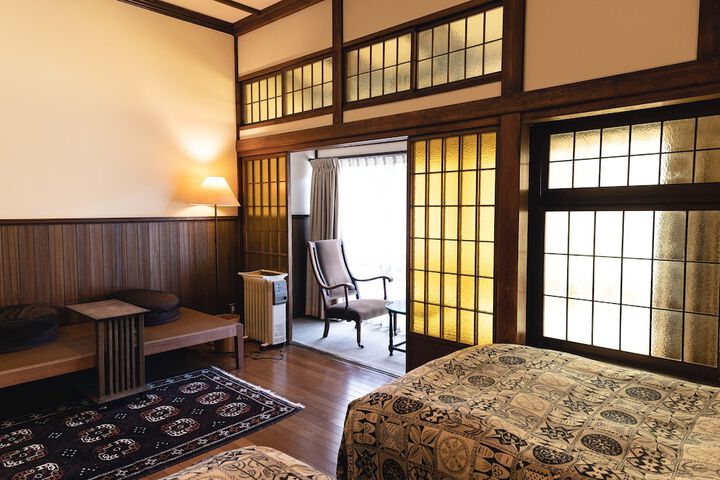 Room 13 of 48