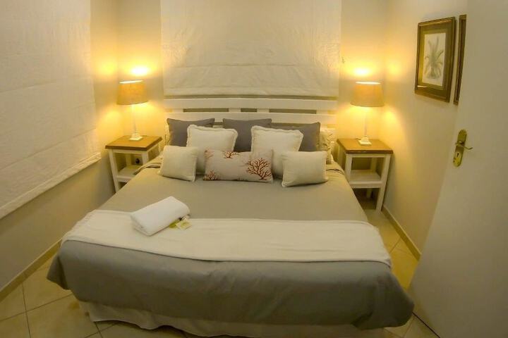 Room 6 of 38