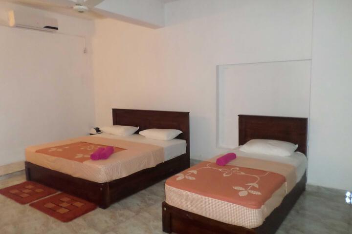 Room 3 of 5