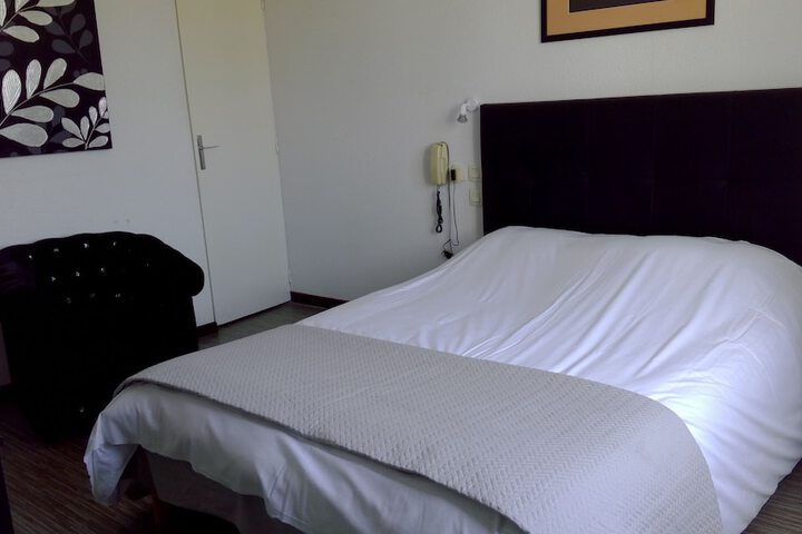 Room 12 of 49