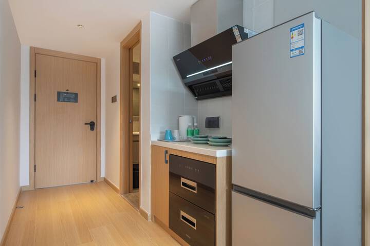 Room 14 of 48