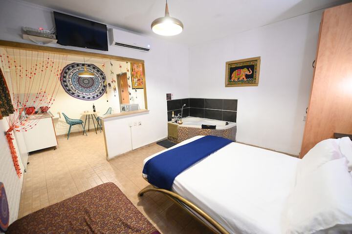 Room 21 of 73