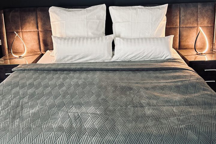 Room 4 of 23
