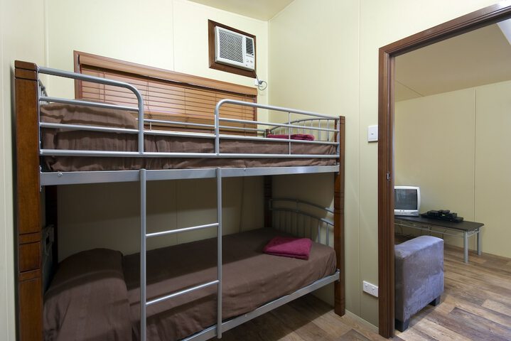 Room 9 of 39