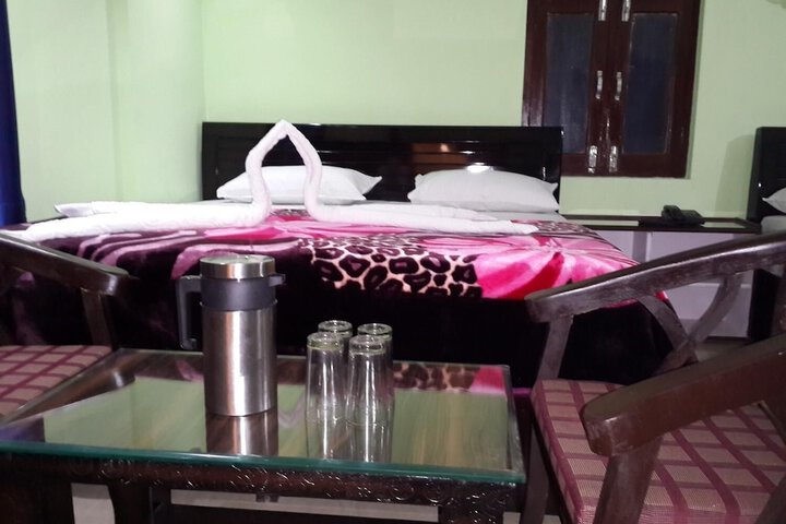 Room 8 of 26