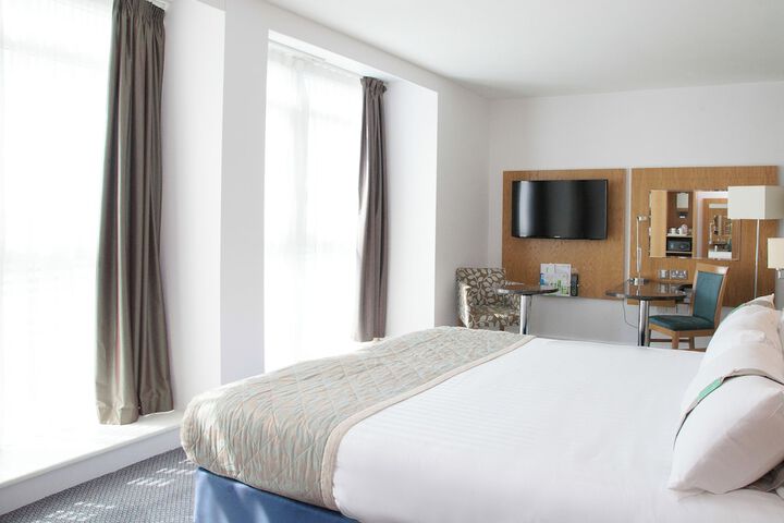 Room 20 of 115