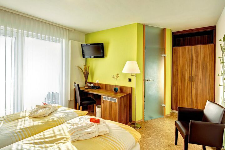Room 12 of 45