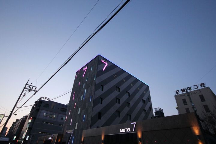 Hotel 3 of 126