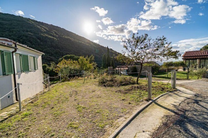 Property Grounds 22 of 28