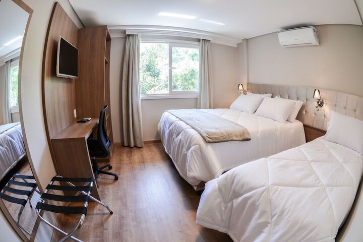 Room 17 of 52