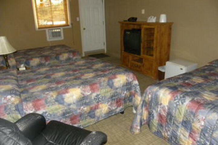 Room 7 of 11