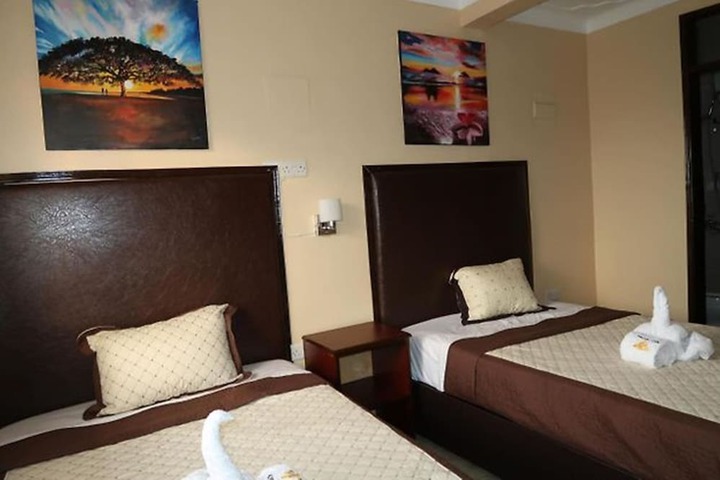 Room 2 of 12