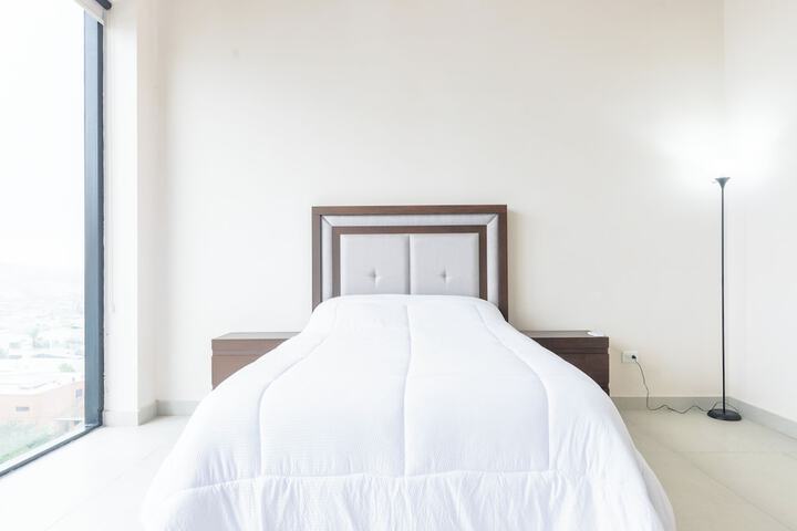 Room 4 of 238