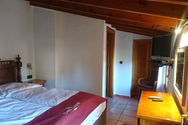 Room 10 of 138