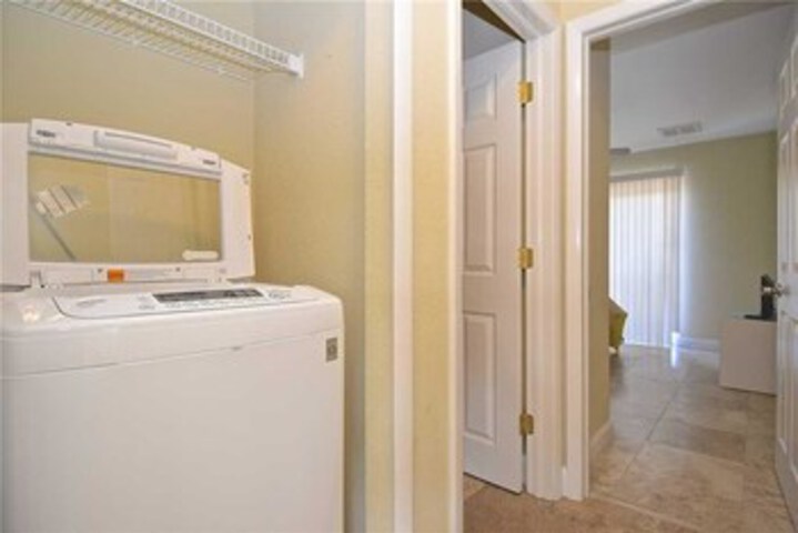 Room 14 of 27
