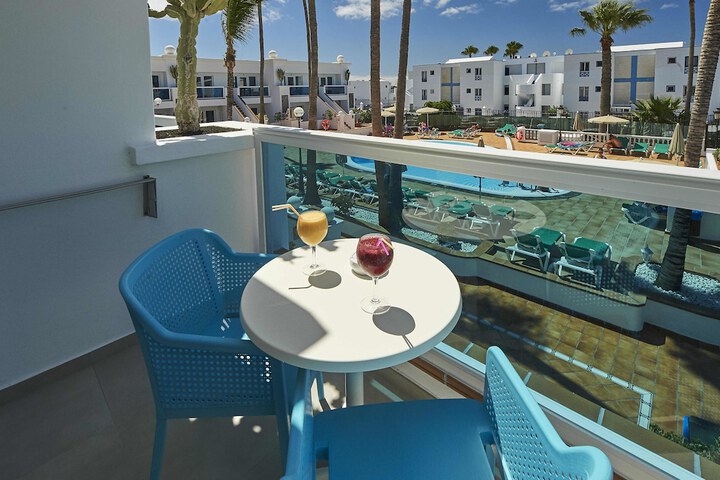 Pools & Facilities