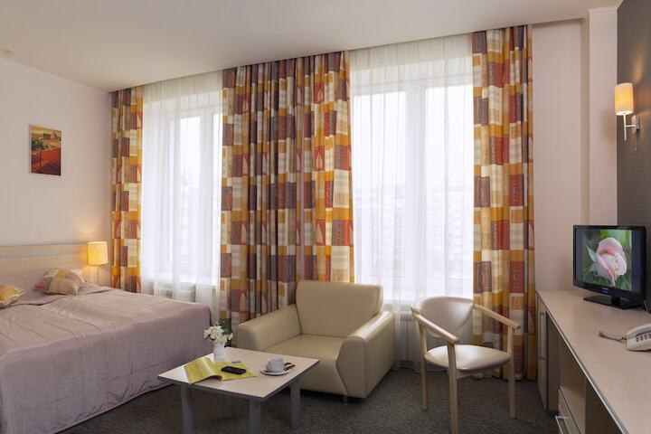 Room 13 of 67