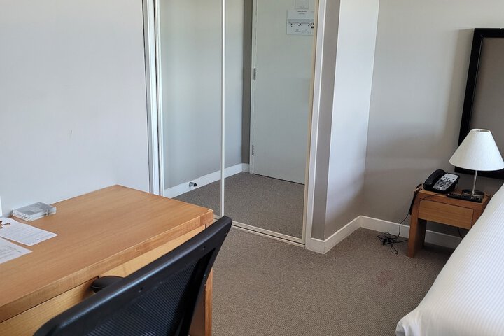 Room 8 of 44