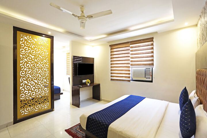 Room 44 of 84