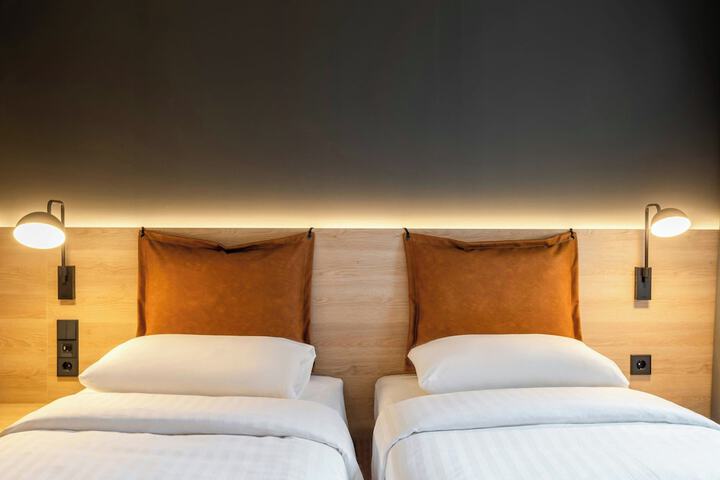Room 20 of 65