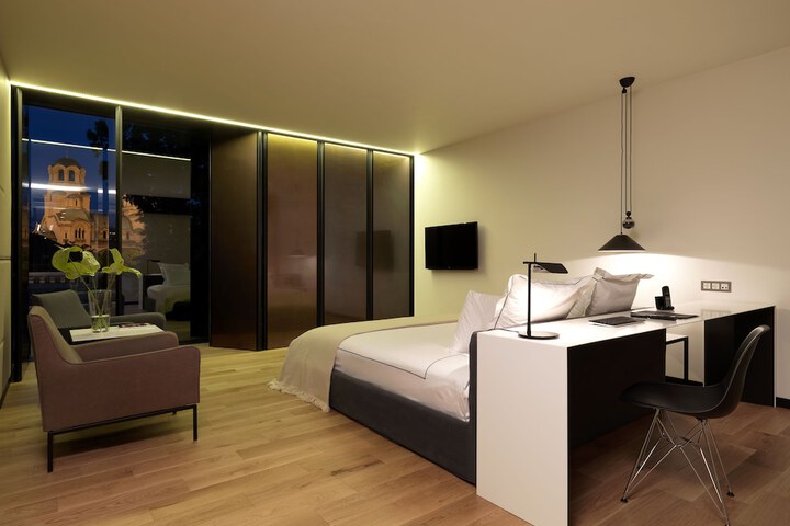 Room 11 of 88