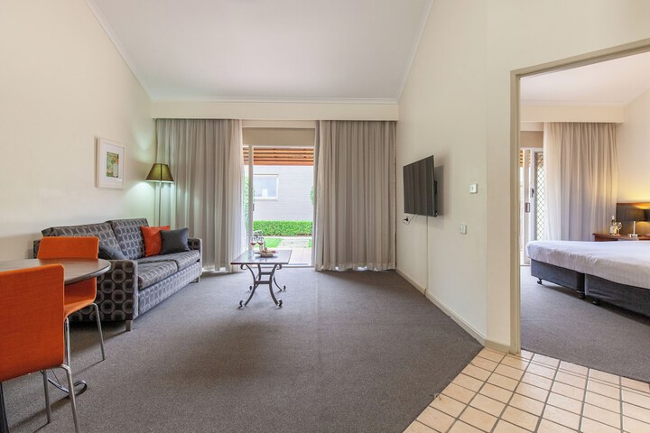 Room 15 of 44