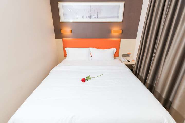 Room 14 of 61