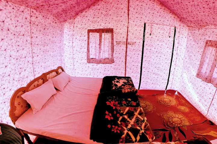 Room 6 of 14