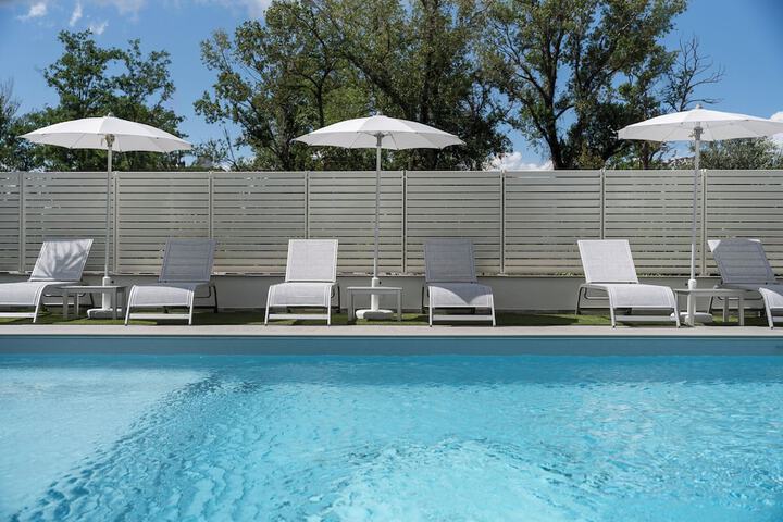 Hotel Pool