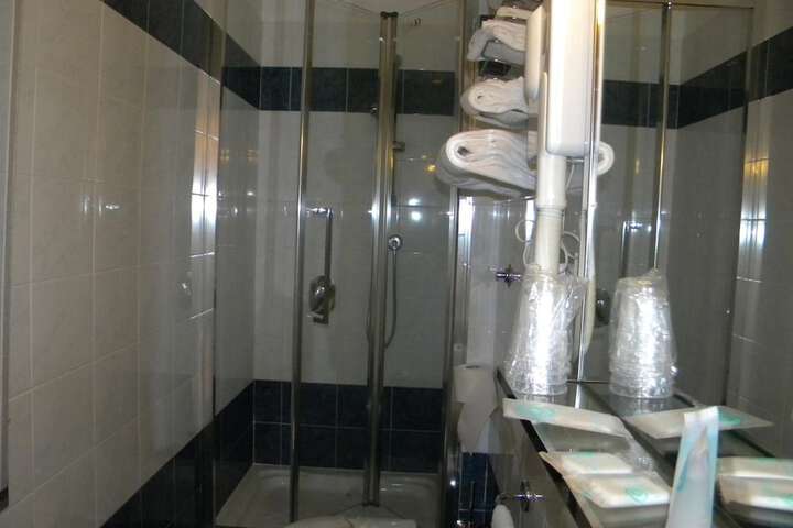 Clean Restrooms