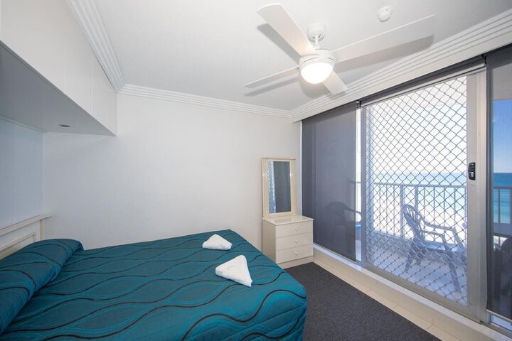 Room 9 of 63