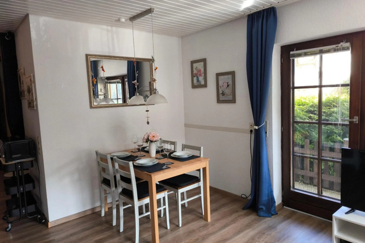 Room 5 of 14