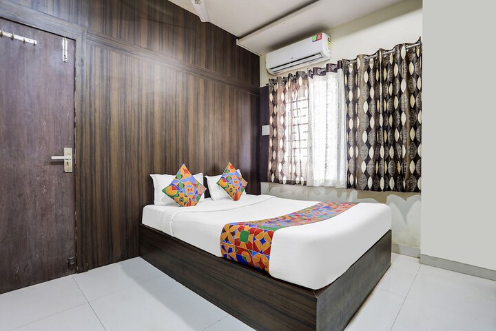 Room 29 of 40