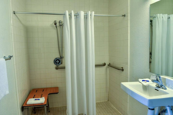 Clean Restrooms
