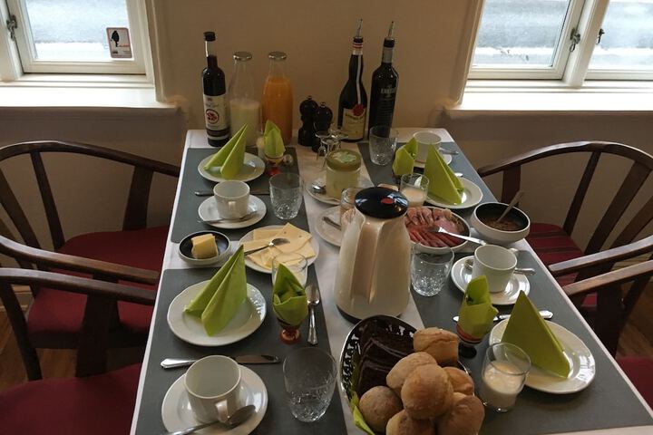 Breakfast/Coffee Service 17 of 40
