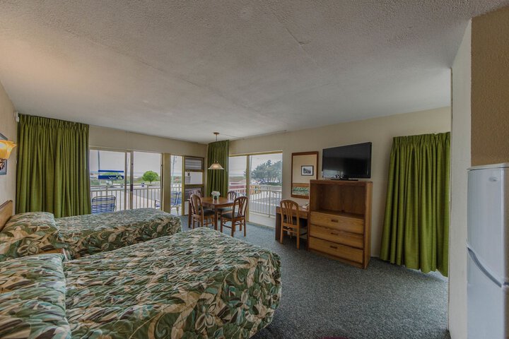 Room 84 of 216