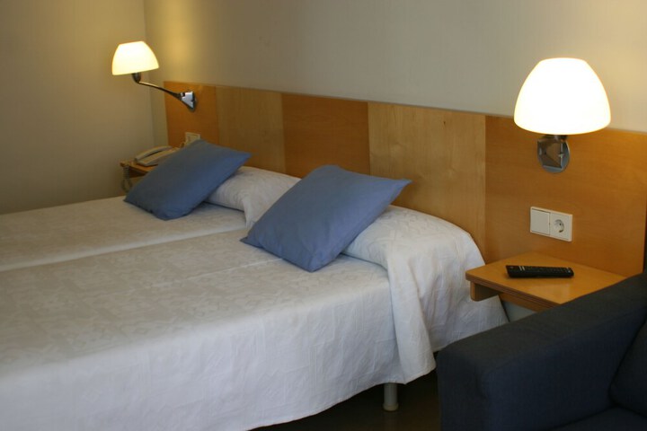 Room 7 of 37