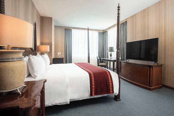 Room 26 of 73