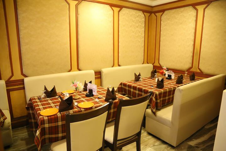 Dining 24 of 47