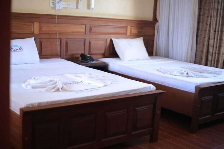 Room 9 of 40