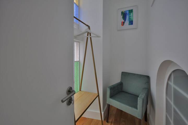 Room 14 of 34