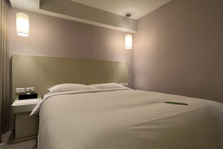 Room 22 of 67