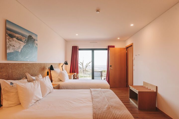 Room 52 of 181
