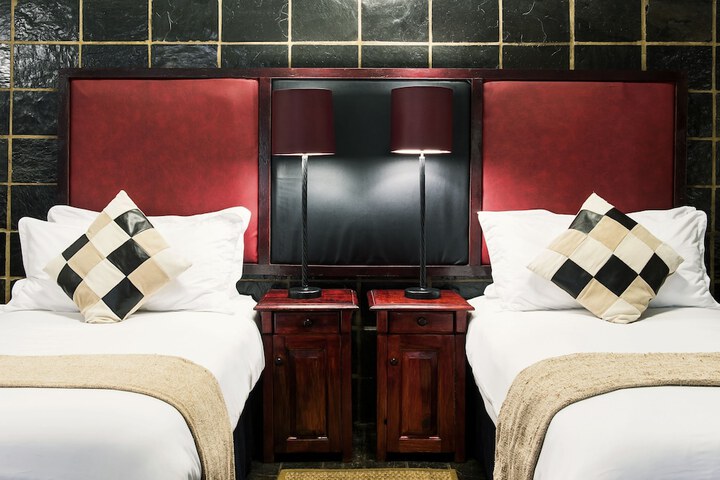 Room 4 of 53