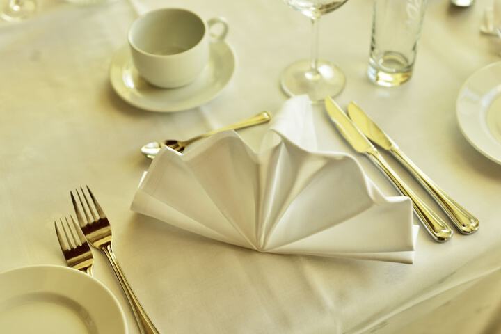 Dining 32 of 66