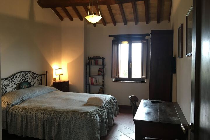 Room 9 of 41