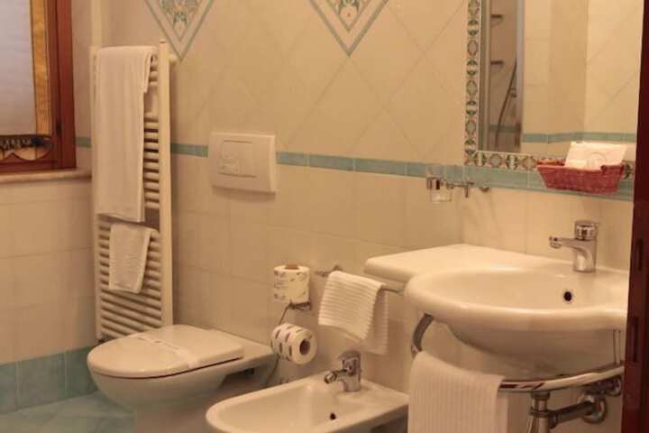 Clean Restrooms